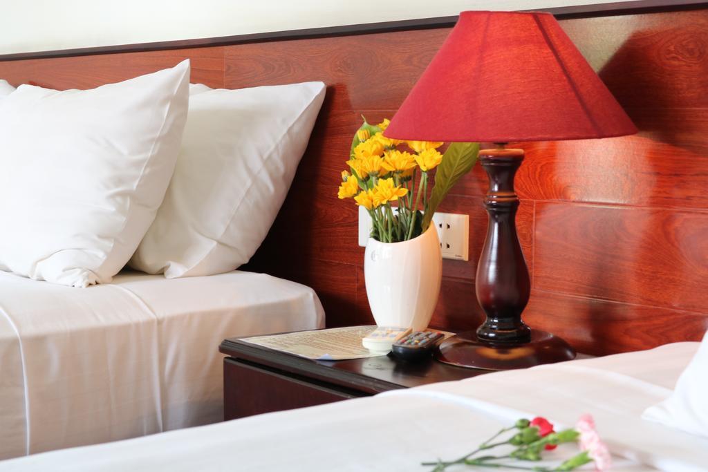 Nhi Trung Hotel Хой Ан Екстериор снимка